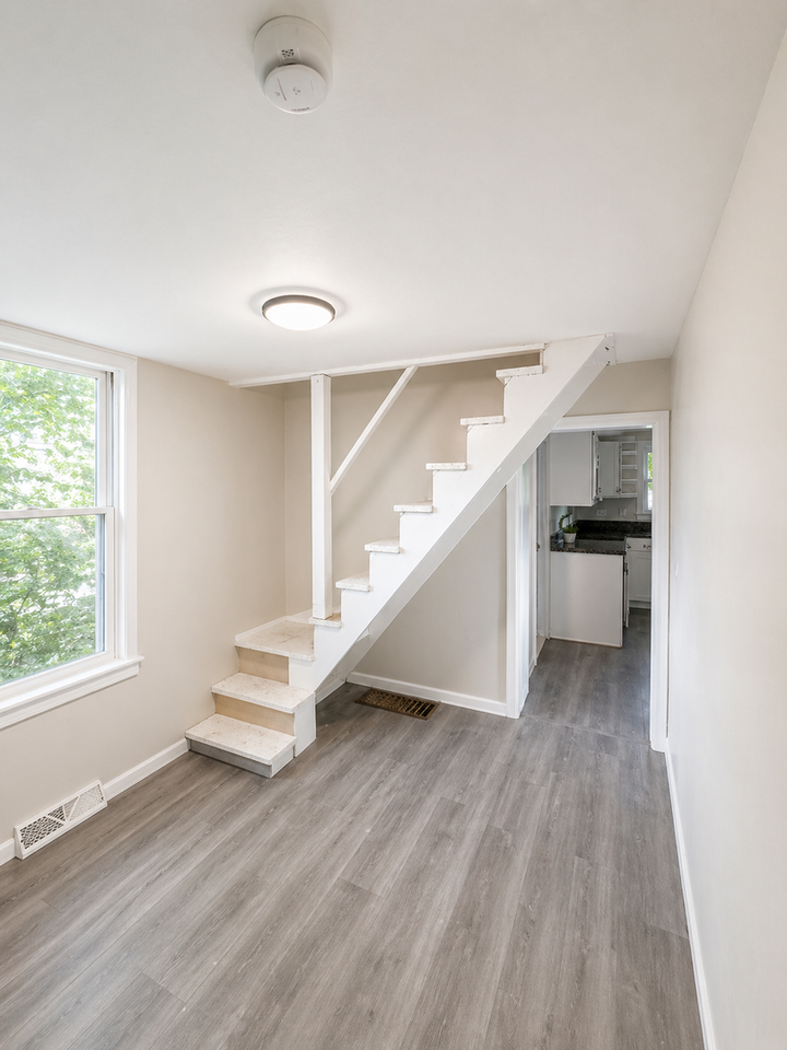 349 Lagro Ave - Photo 4 of 15