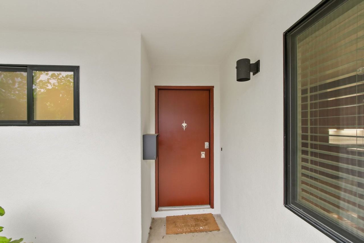 1307 Sequoia Pl - Photo 5 of 44