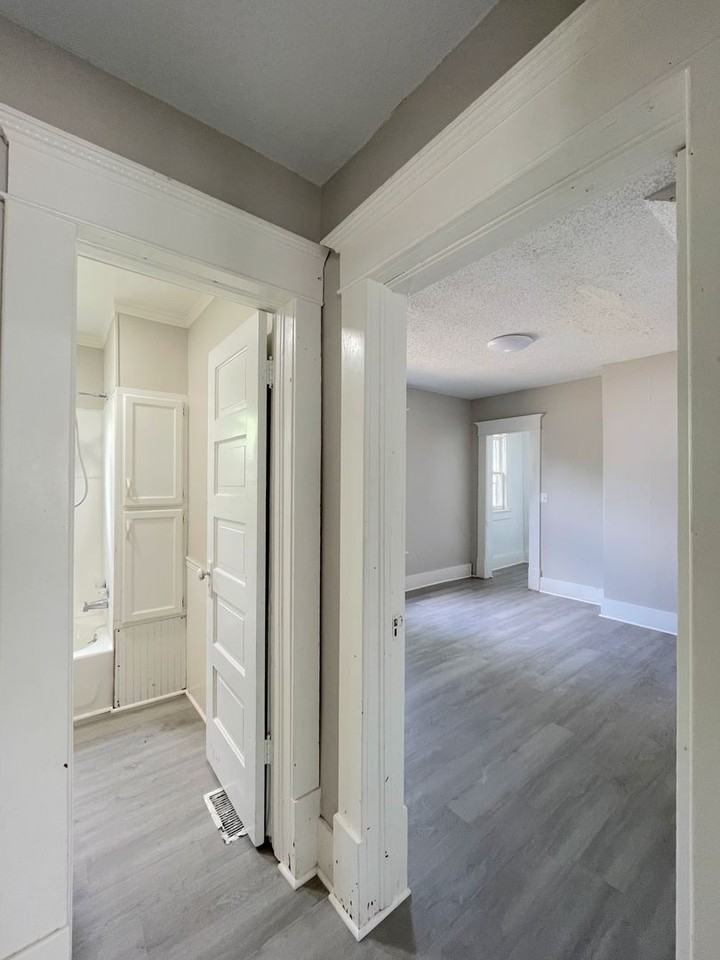 414 E 8th Ave - Photo 6 of 20