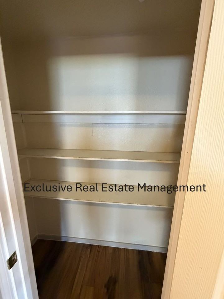 608 Riverside Dr - Photo 6 of 8