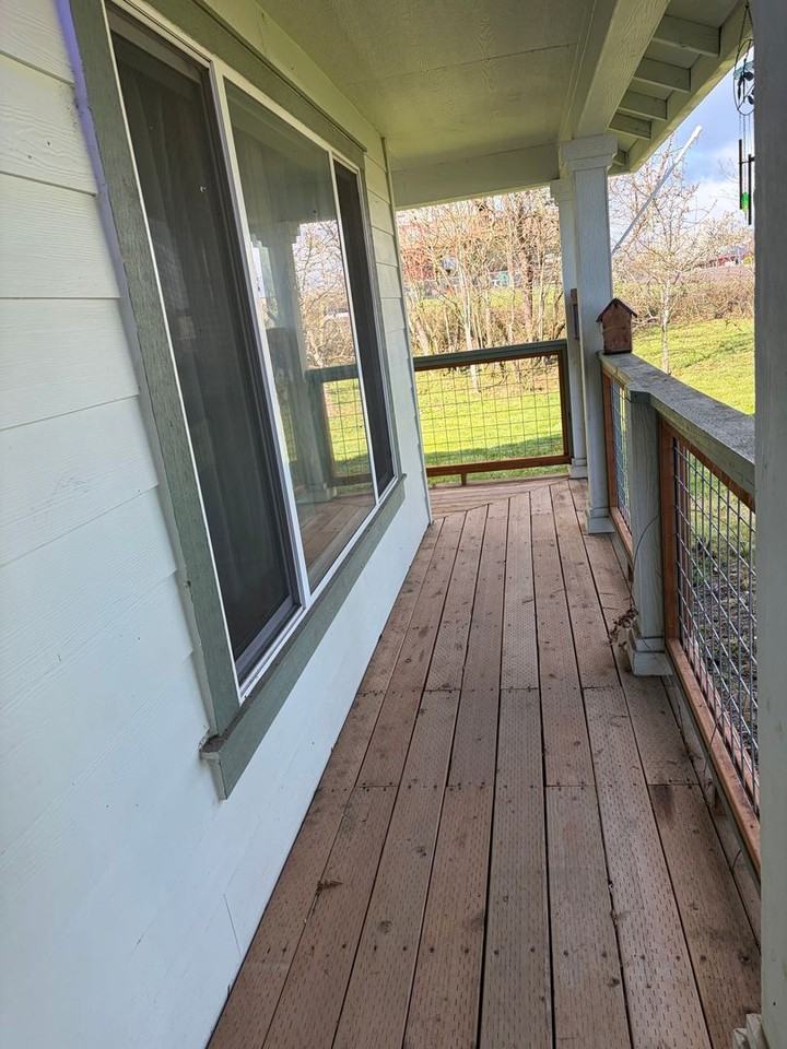 183 E Roosevelt St - Photo 2 of 34