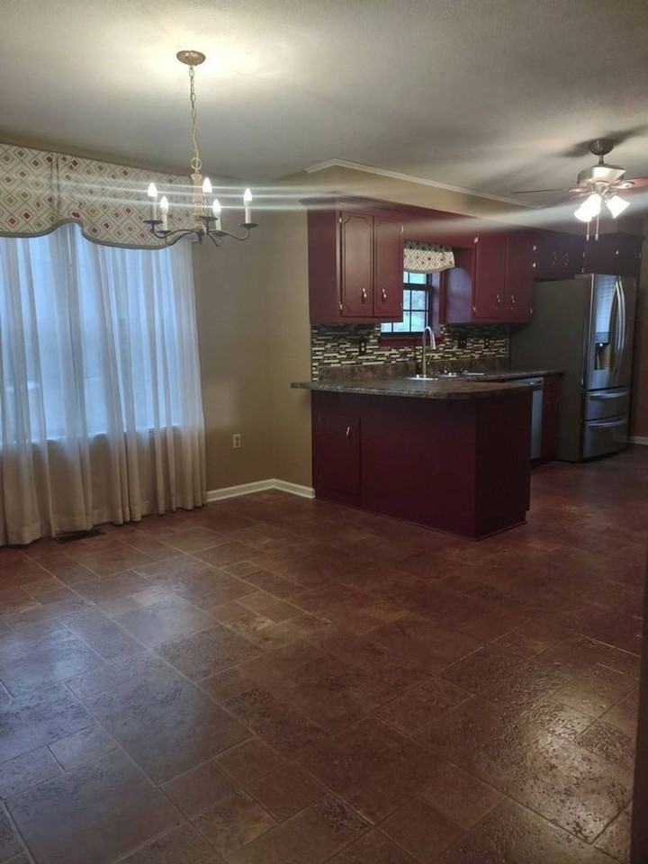 3309 Tate Rd - Photo 3 of 16