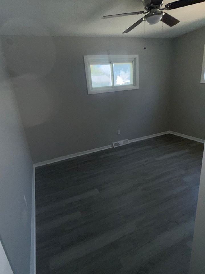 345 Lynne Dr - Photo 7 of 9