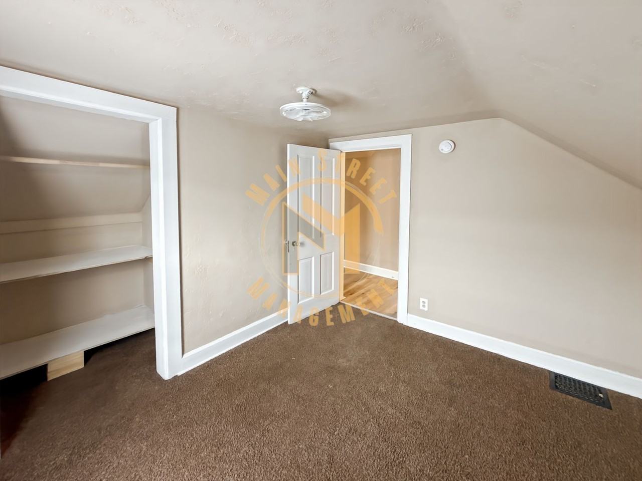 809 Cora St - Photo 7 of 17