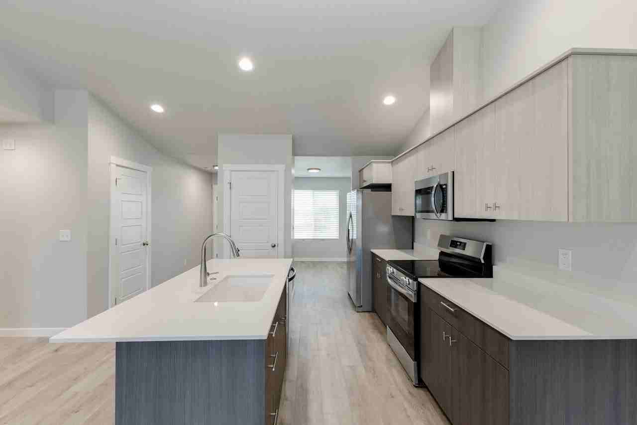 15653 N Exeter Way - Photo 5 of 12