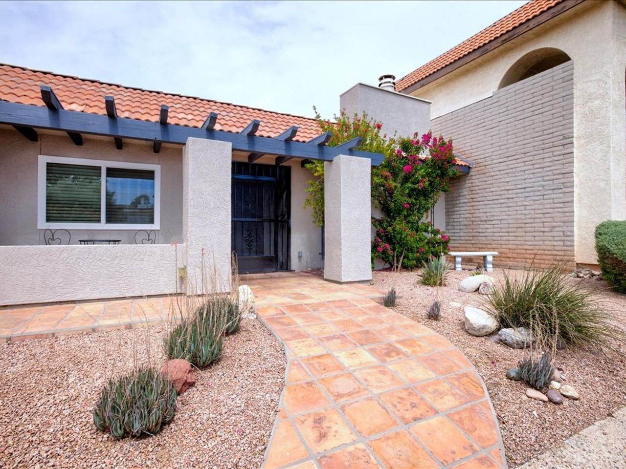 6605 E Via Cavalier - Photo 2 of 39