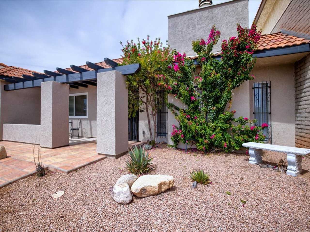 6605 E Via Cavalier - Photo 4 of 39