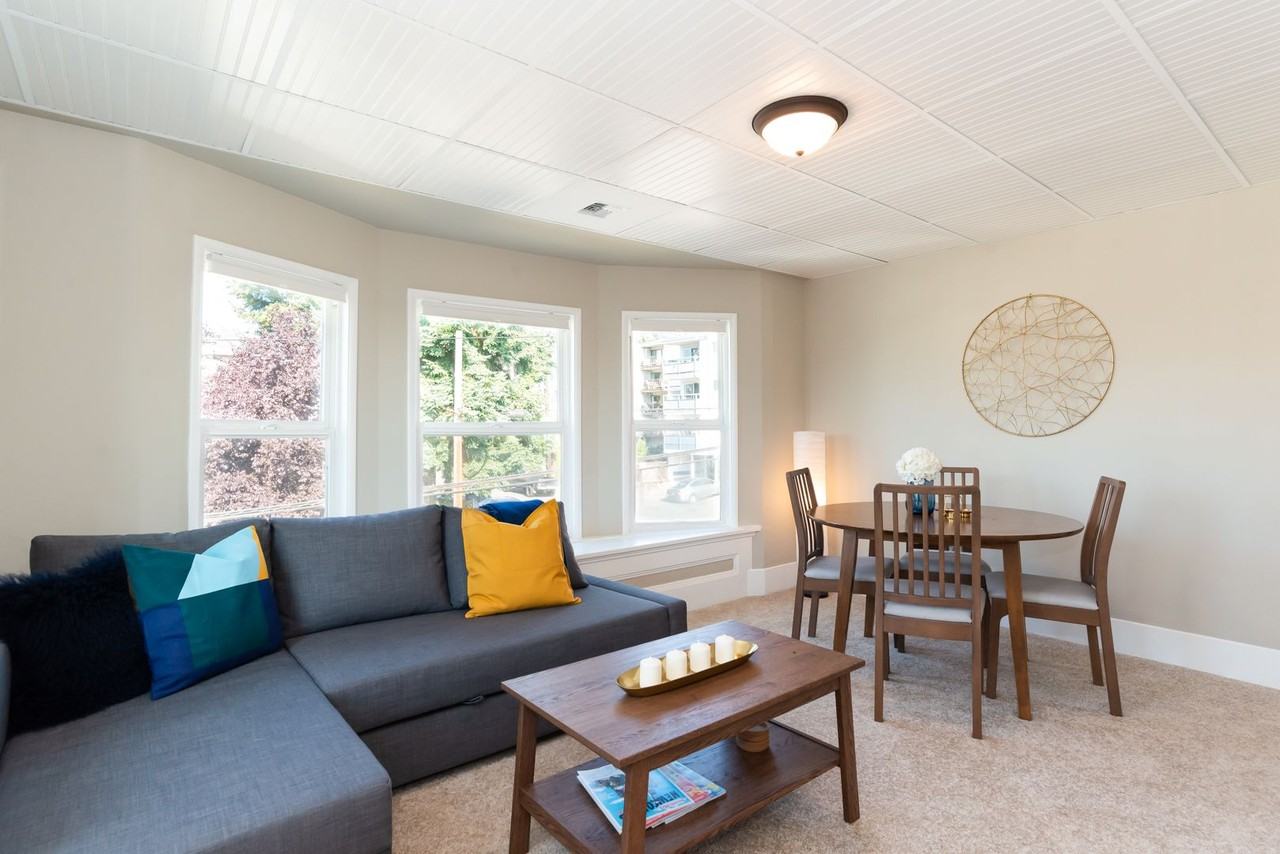 822 6th Ave N - Photo 3 of 21