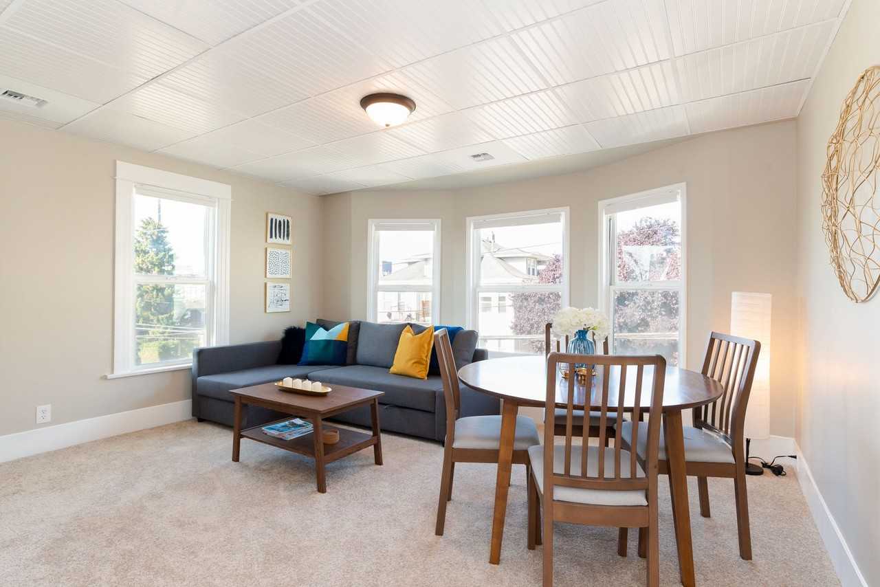 822 6th Ave N - Photo 4 of 21