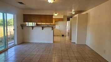 featured image of 2516 S Fruit Ave