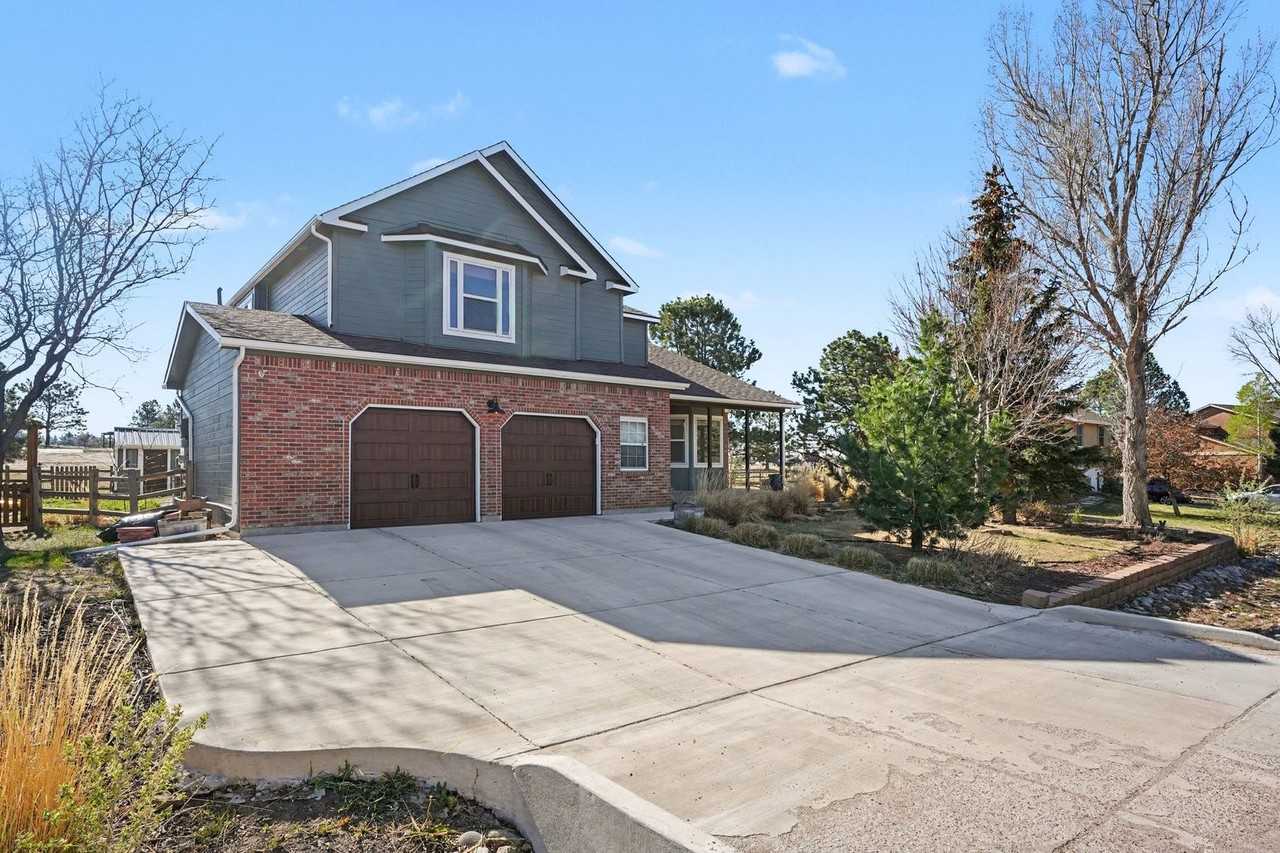 14395 Westchester Dr - Photo 2 of 35