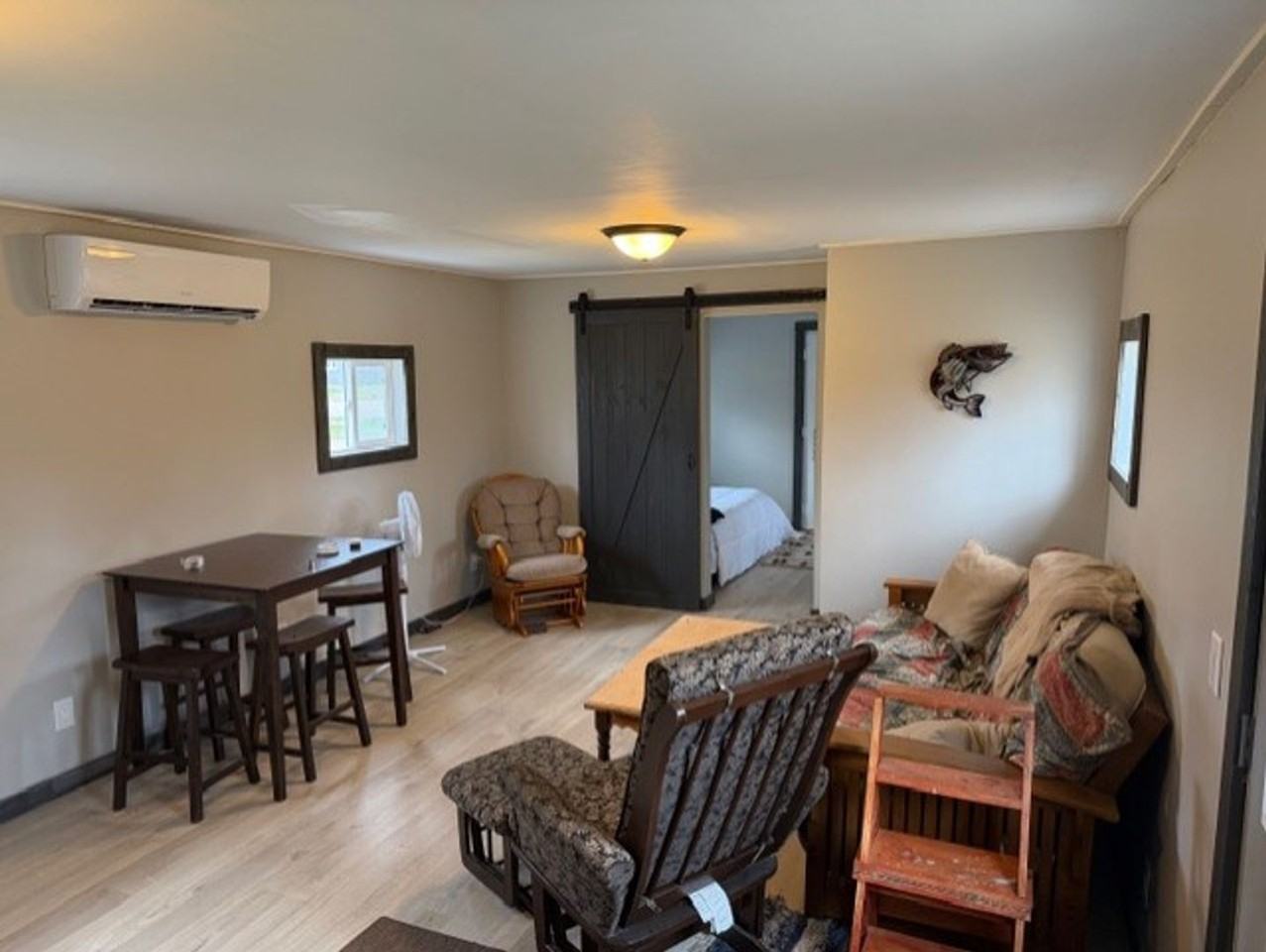 21939 Hillcrest Dr - Photo 4 of 7
