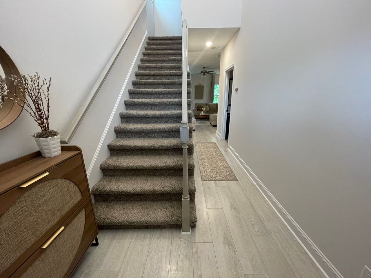 1437 Citadel Dr - Photo 4 of 21