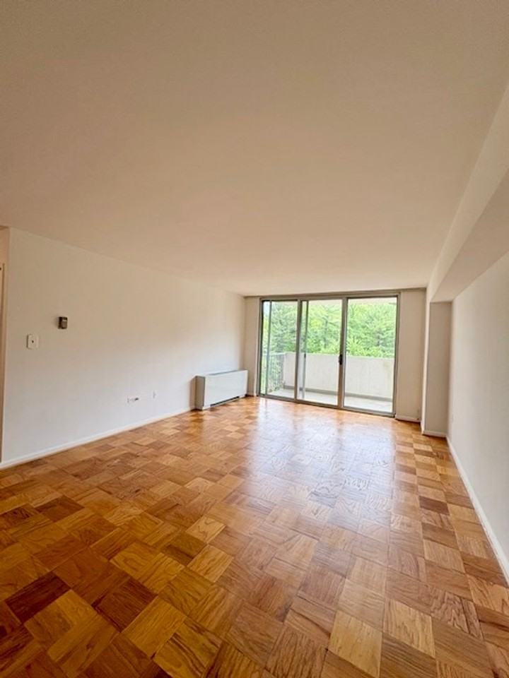 2939 Van Ness St Nw #630 - Photo 6 of 18