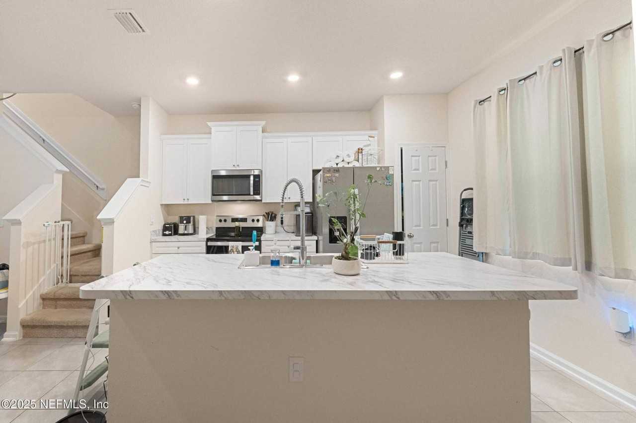 48 Red House Cir - Photo 2 of 14