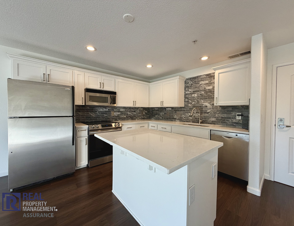 22582 Sw Main St #203 - Photo 4 of 13