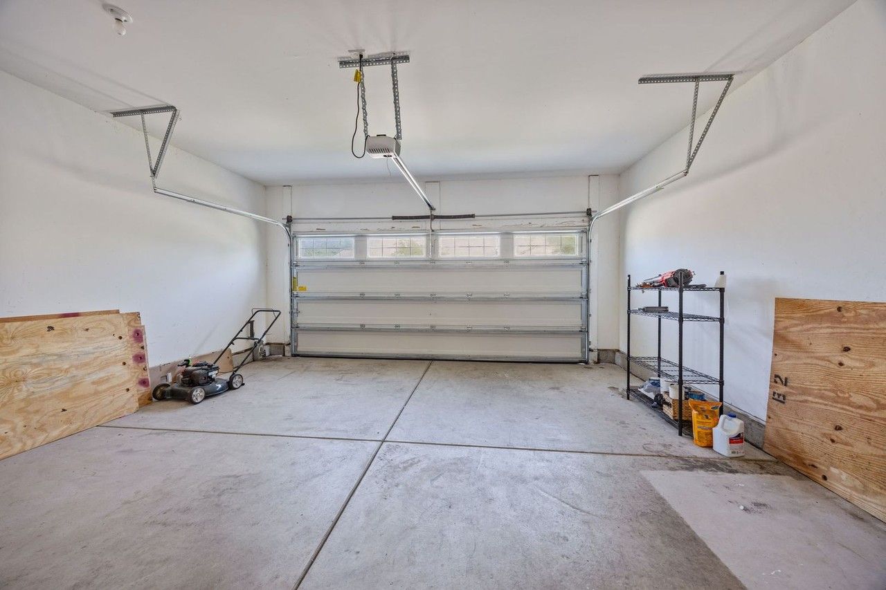 8988 Cat Tail Pond Rd - Photo 6 of 50