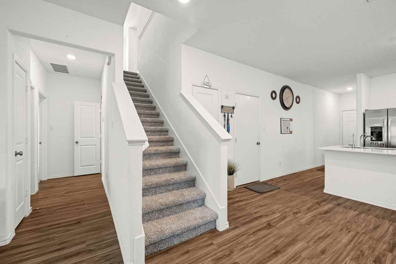 5653 Bellissima Way - Photo 6 of 28