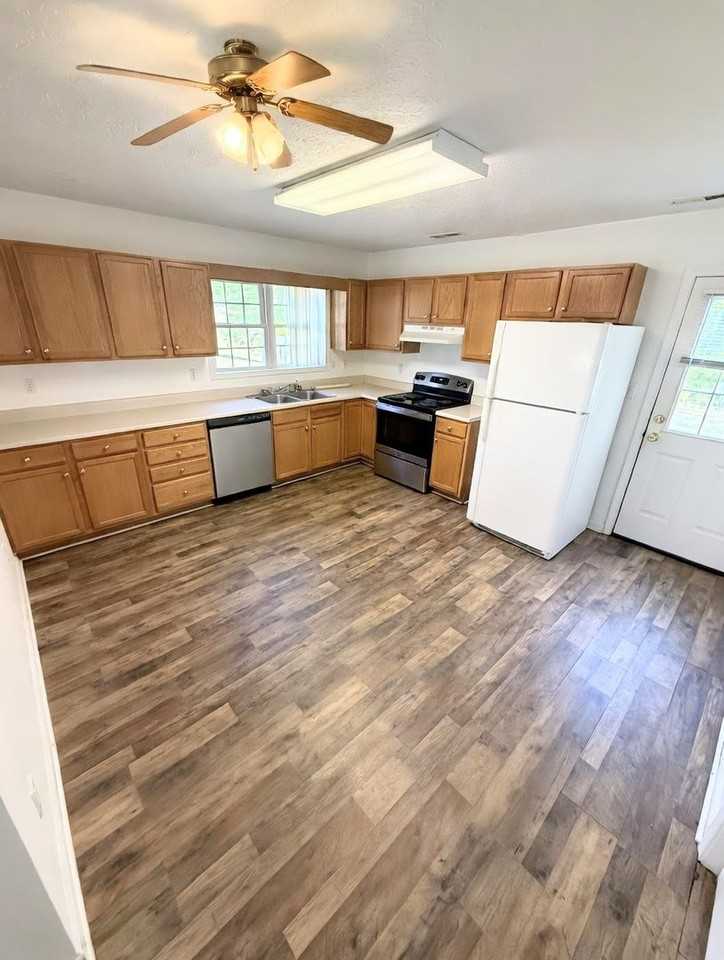 375 Amelon Rd - Photo 4 of 8