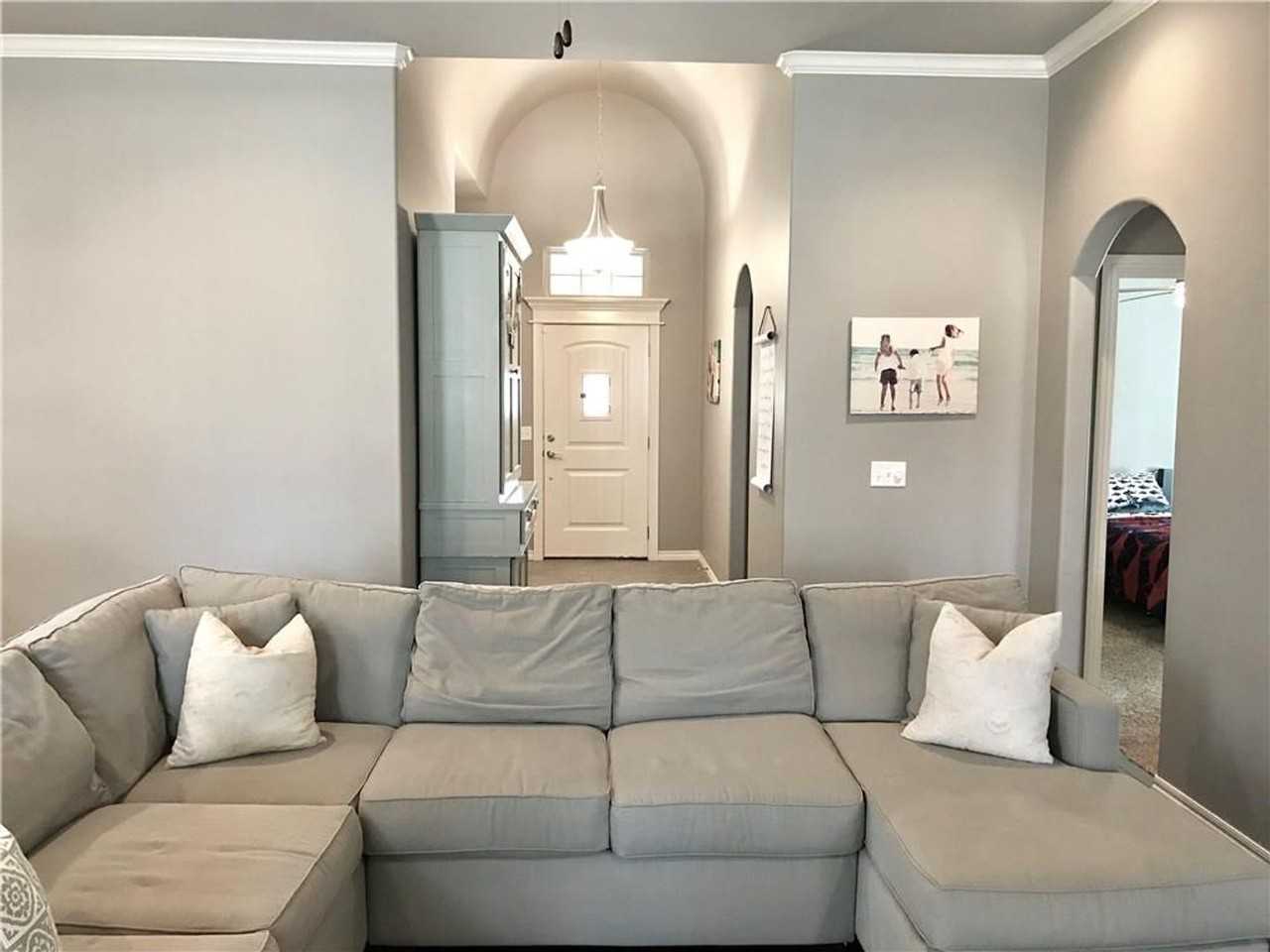 3317 Lakeshire Ridge Way - Photo 4 of 28