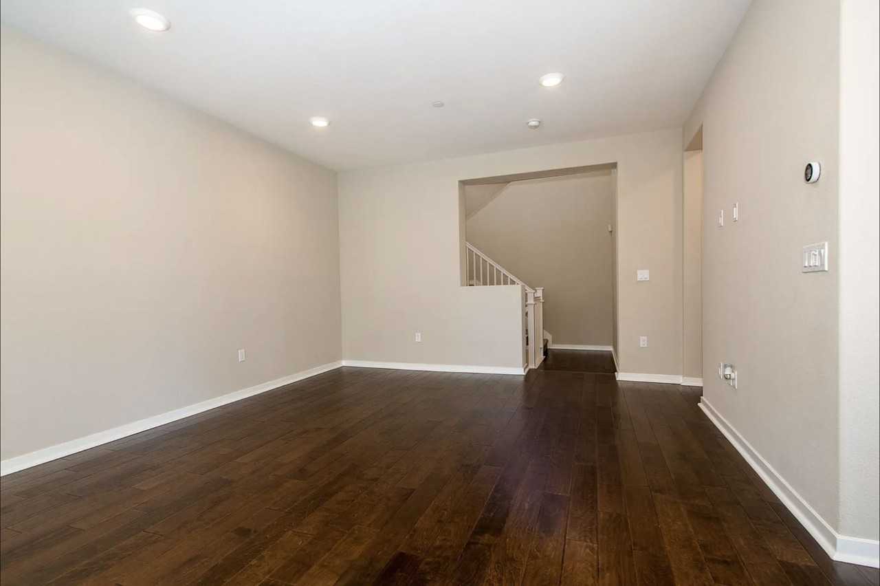 1071 Dewberry Pl - Photo 7 of 24