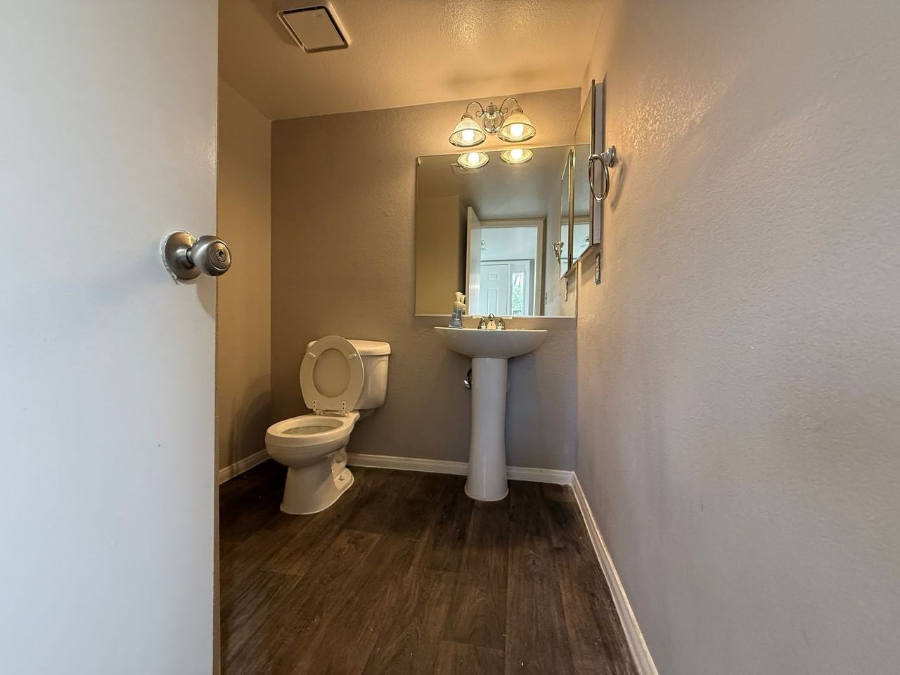 3980 Tirana Way - Photo 4 of 19
