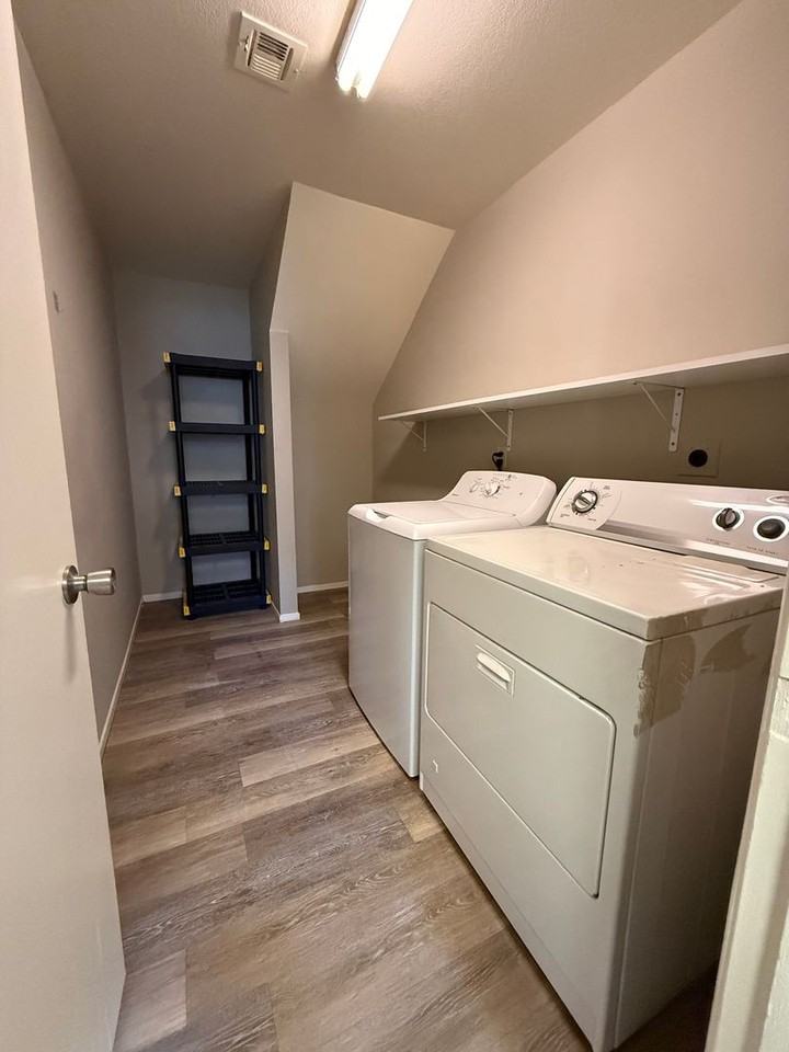 3980 Tirana Way - Photo 6 of 19