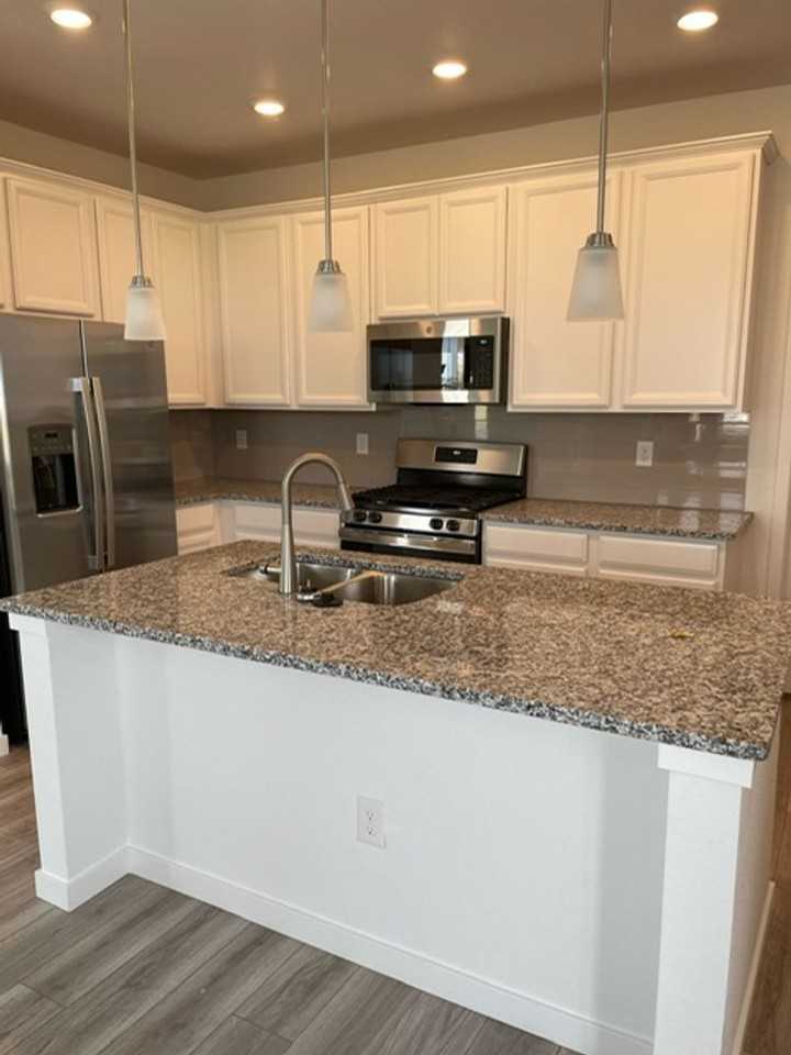 528 Byrd Aly - Photo 2 of 21