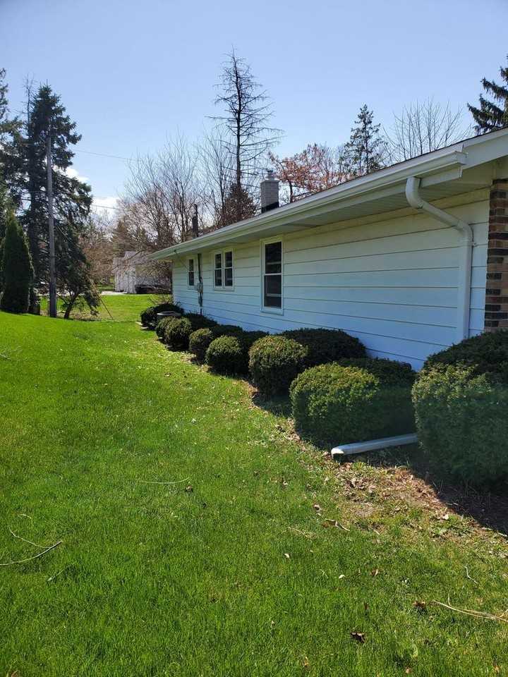 18625 Lola Dr - Photo 2 of 18