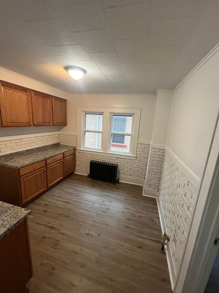 19 Garland Ave - Photo 3 of 18