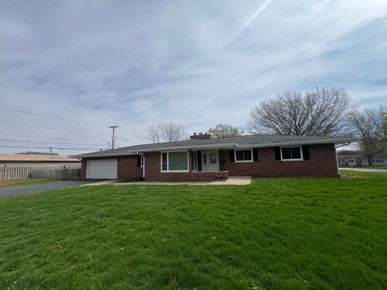 2 Robinhood Ln - Photo 2 of 24