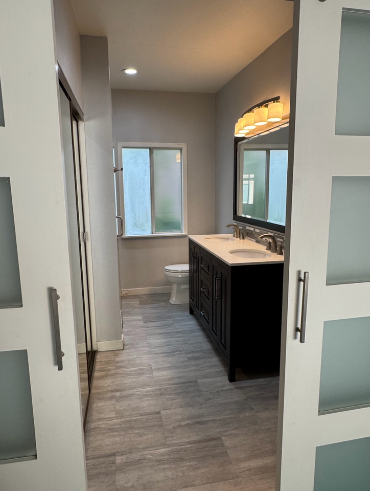 25256 Steinbeck Ave #E - Photo 5 of 15