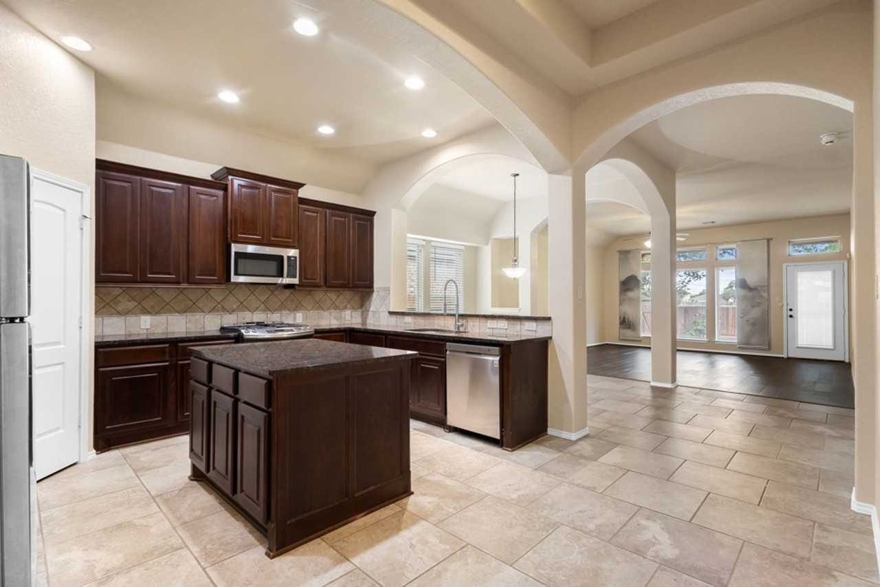 8710 White Crown - Photo 4 of 25