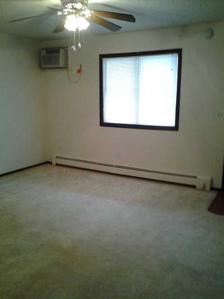 Mason City 8-Unit - Photo 4 of 10