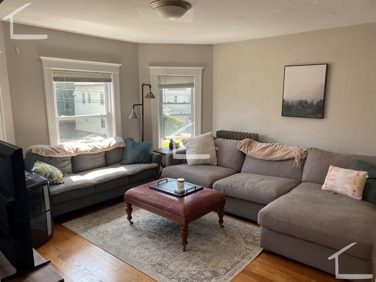 126 Brooks St - Photo 4 of 24
