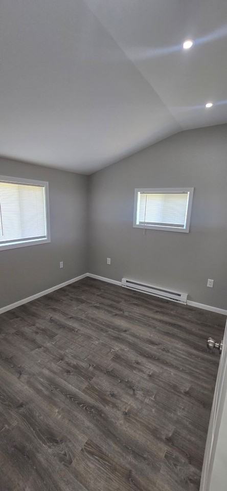 206 Azalea St - Photo 5 of 9