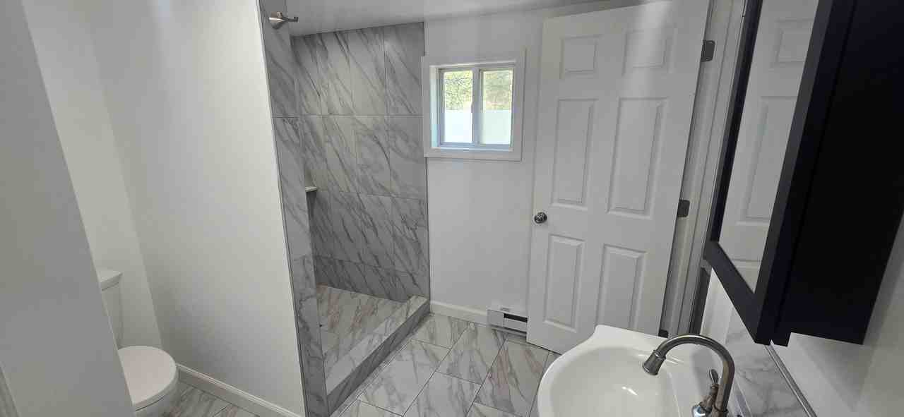 206 Azalea St - Photo 6 of 9