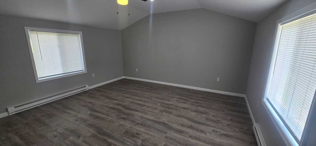 206 Azalea St - Photo 7 of 9
