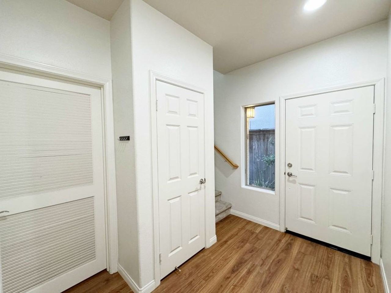 3940 Iowa St - Photo 2 of 18