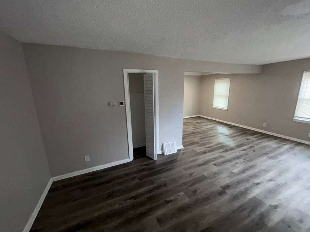 20412 Steel St - Photo 4 of 22