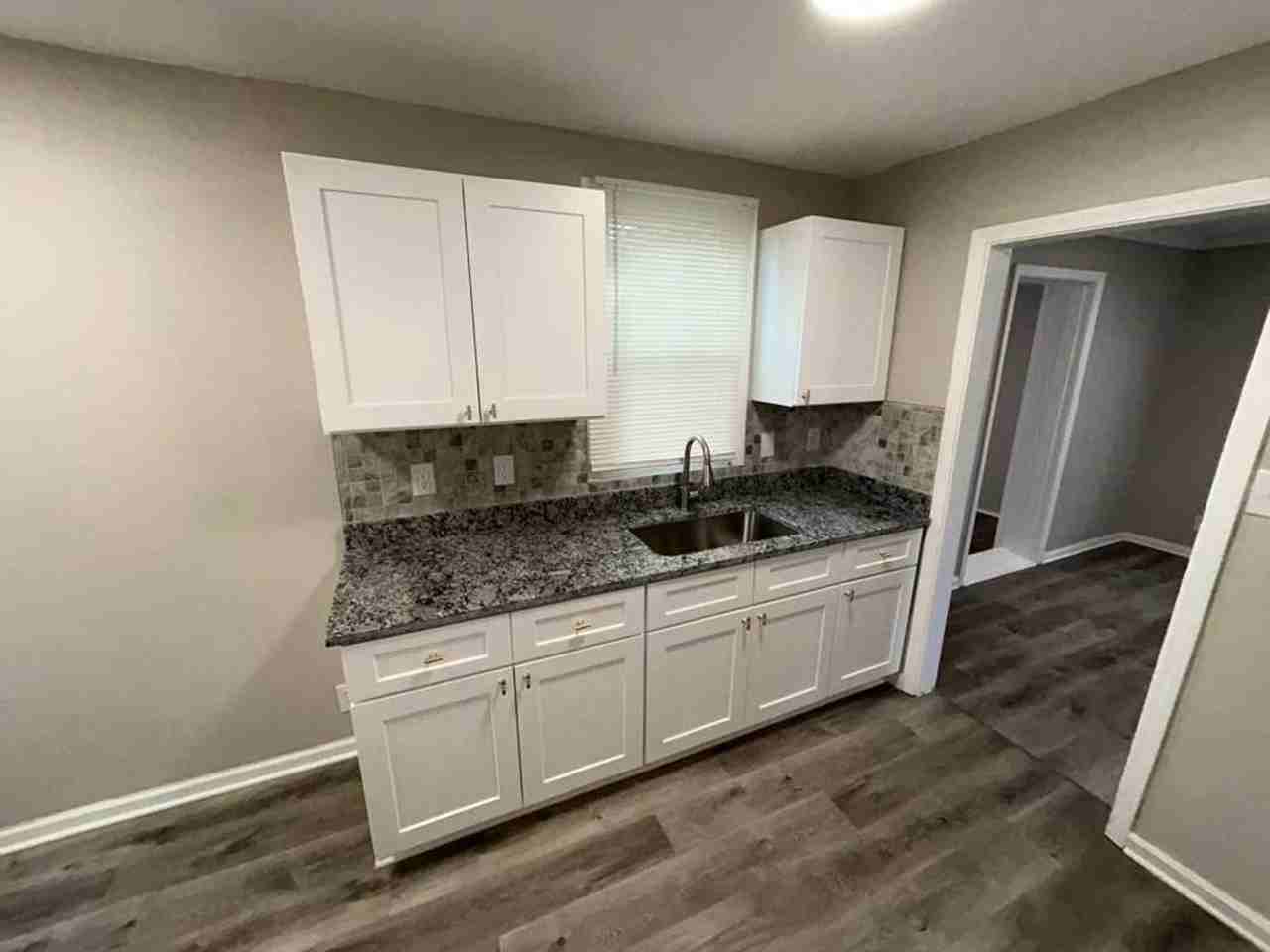 20412 Steel St - Photo 6 of 22