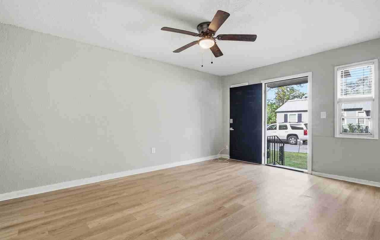 5931 Wilmar Rd - Photo 5 of 16