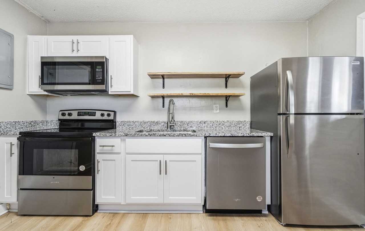 5931 Wilmar Rd - Photo 7 of 16