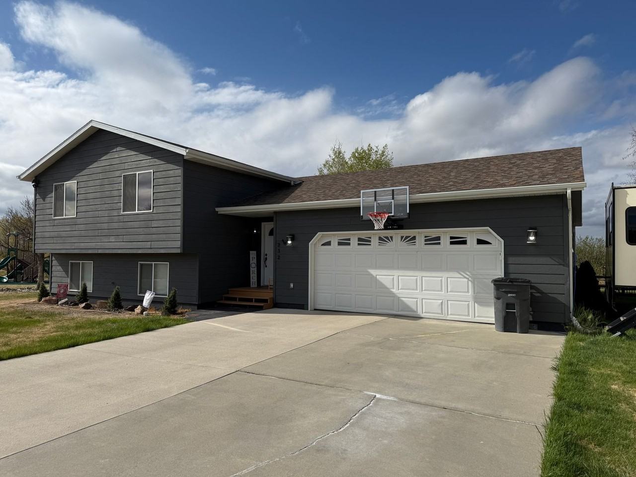 232 Ruhe Ln - Photo 3 of 38