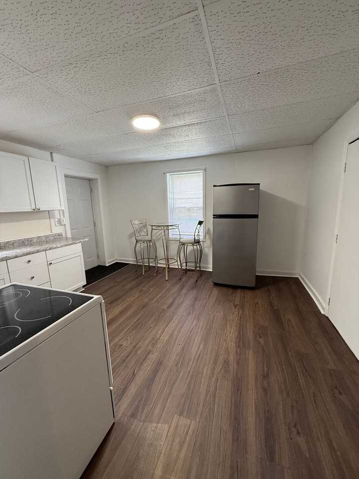 1235 N 8th St - Photo 6 of 12