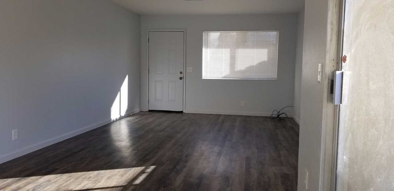 1707 Monarch Ln - Photo 4 of 7