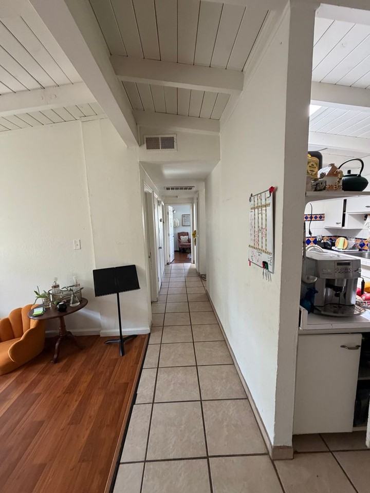 744 M St - Photo 2 of 3