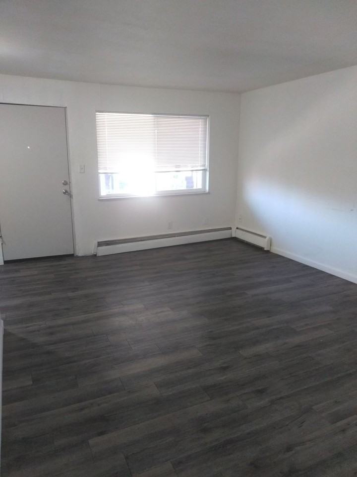 Peak Elevation Apartments - Photo 5 of 19