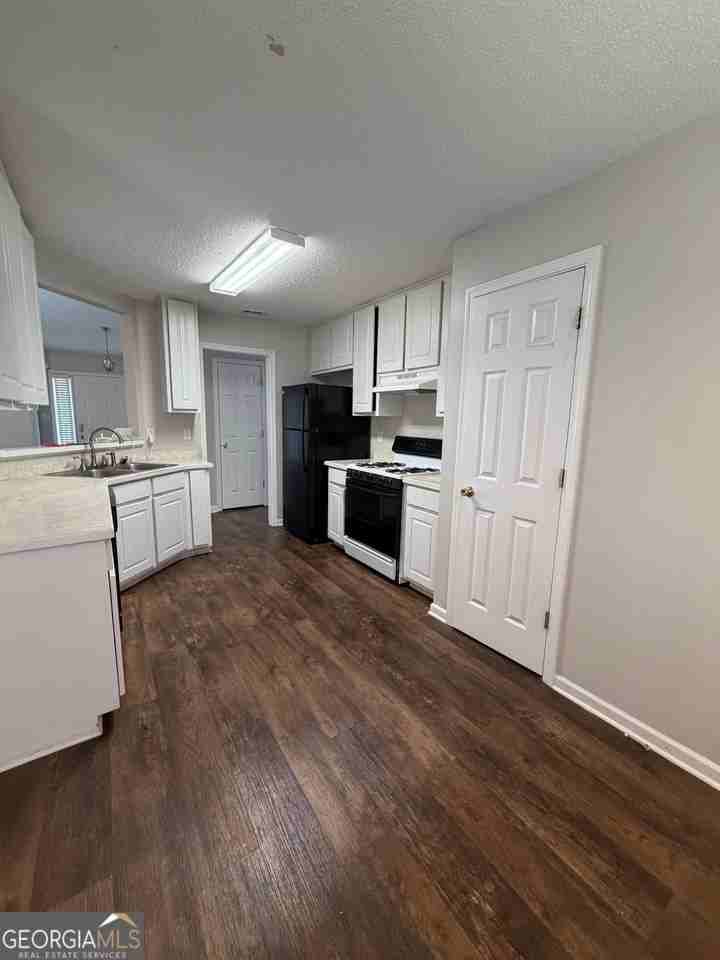 3020 Meadow Glen Pass - Photo 7 of 35