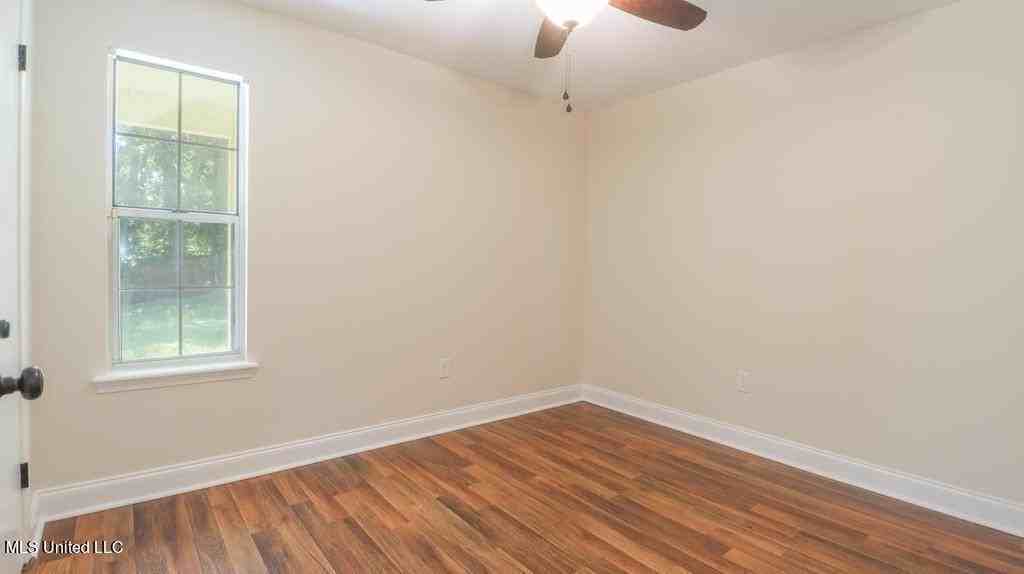 1737 James Buchanan Dr - Photo 7 of 15